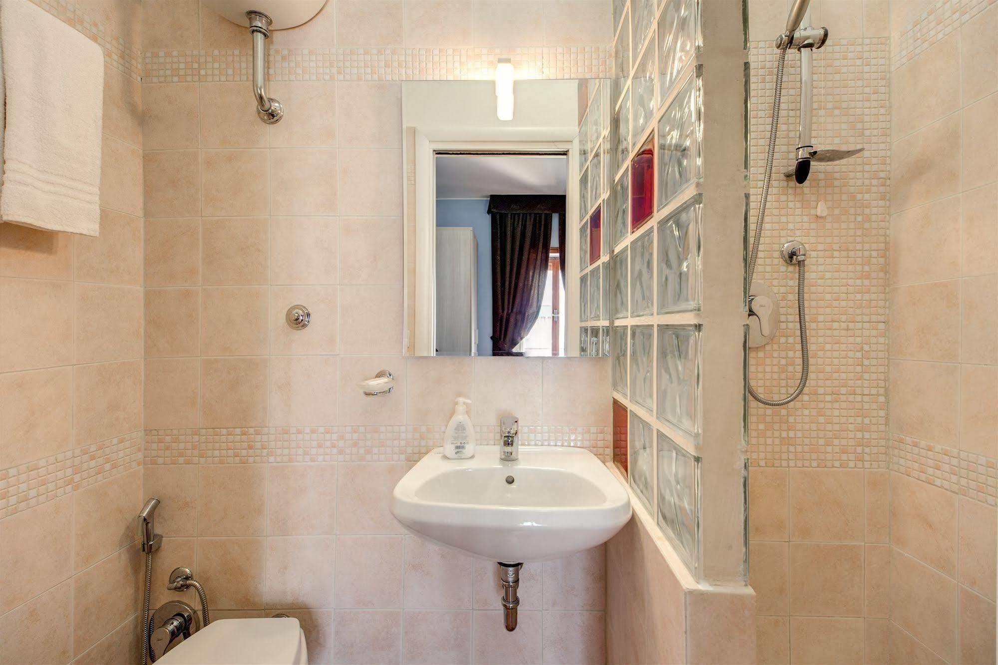 Domus Cornelia Bed & Breakfast Roma Eksteriør bilde